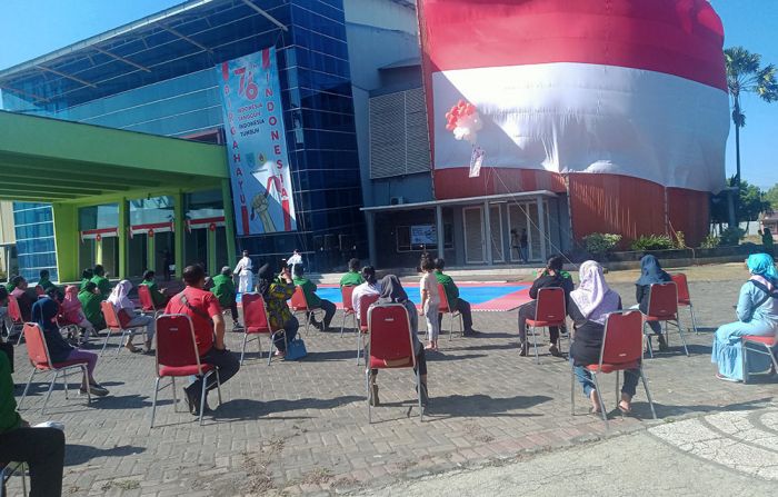 Peringati HUT RI-76, KONI Kota Probolinggo Bentangkan Bendera Raksasa Peringati HUT RI-76, KONI Kota Probolinggo Bentangkan Bendera Raksasa
