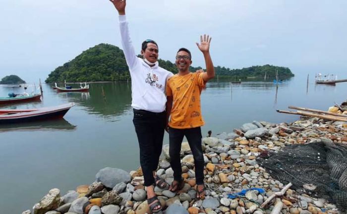 Qosim-Alif Bertekad Jadikan Pulau Bawean Sebagai Destinasi Wisata Halal Qosim-Alif Bertekad Jadikan Pulau Bawean Sebagai Destinasi Wisata Halal