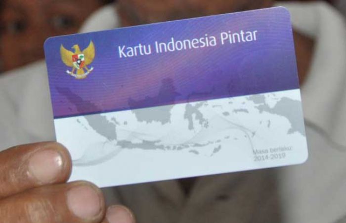 Sekolah di Lingkup Kemenag Blitar akan Cairkan KIP Senilai Rp 7,4 Miliar Sekolah di Lingkup Kemenag Blitar akan Cairkan KIP Senilai Rp 7,4 Miliar