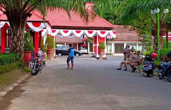 Tak Berpenghuni, Pemkot Tetap Rutin Lakukan Perawatan Rumdin Wali Kota Blitar Tak Berpenghuni, Pemkot Tetap Rutin Lakukan Perawatan Rumdin Wali Kota Blitar