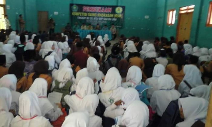 Konsep Kompetisi Sains Madrasah Tak Jelas, Guru-guru Sorot Kemenag Sumenep Konsep Kompetisi Sains Madrasah Tak Jelas, Guru-guru Sorot Kemenag Sumenep