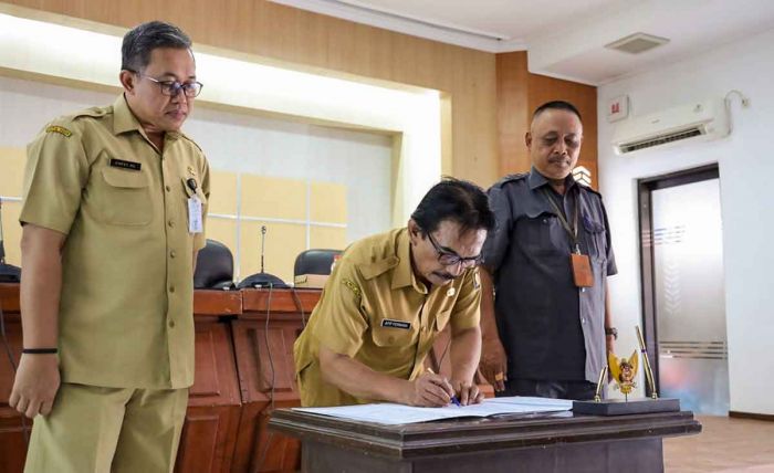 Pemkot Kediri dan BPS Sepakati Penambahan 2.623 Data Sektoral pada 2024 Pemkot Kediri dan BPS Sepakati Penambahan 2.623 Data Sektoral pada 2024