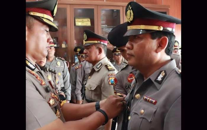 Kapolres Tuban Pimpin Sertijab Kapolsek Jatirogo Kapolres Tuban Pimpin Sertijab Kapolsek Jatirogo