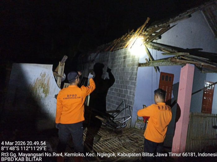 Hujan Deras dan Angin Kencang Porak-Porandakan 4 Kecamatan di Blitar, Ada Warga Alami Luka