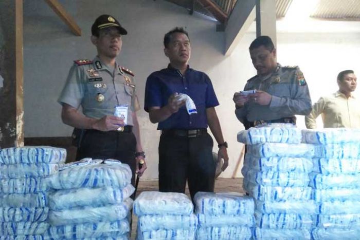 Semakin Langka, Satgas Pangan Polres Blitar Sidak ke Gudang Penyimpanan Garam