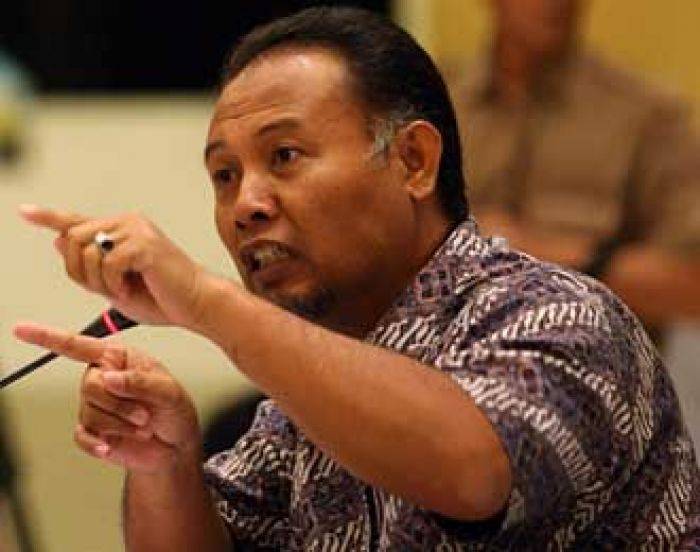 Tiga Alasan KPK Minta Anggota DPR Tersangka Tak Boleh Dilantik Tiga Alasan KPK Minta Anggota DPR Tersangka Tak Boleh Dilantik