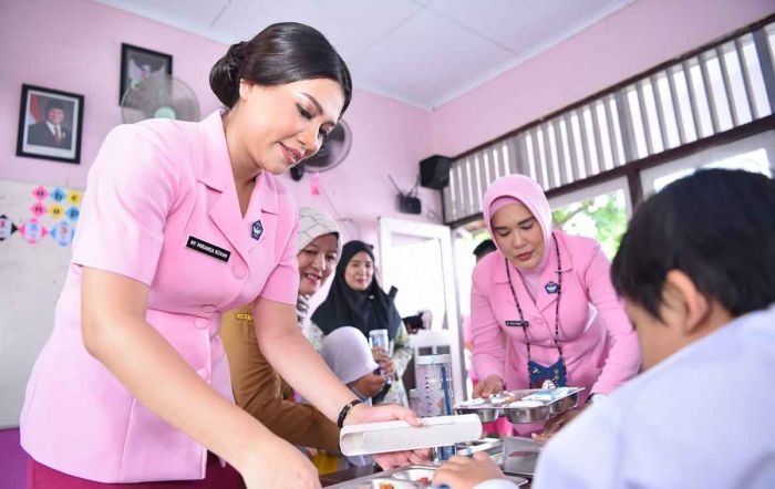 YKB Jatim Kunjungi SLB Kemala Bhayangkari 2 Gresik