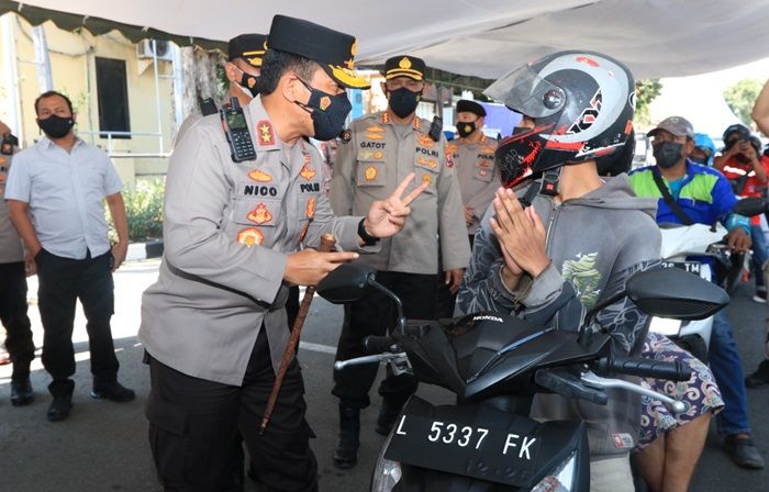 Kapolda Jatim Cek Vaksinasi Drive Thru di Polres Pelabuhan Tanjung Perak