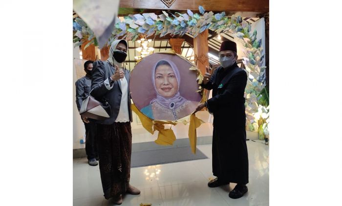 Pameran Seni Rupa di Rumah Dinas Wali Kota Batu Jadi Pembuka Jatim Art Forum 2021 Pameran Seni Rupa di Rumah Dinas Wali Kota Batu Jadi Pembuka Jatim Art Forum 2021