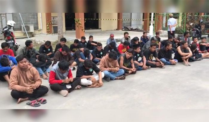 Polres Bojonegoro Amankan Puluhan Remaja Terlibat Kerusuhan, Diduga antar Perguruan Polres Bojonegoro Amankan Puluhan Remaja Terlibat Kerusuhan, Diduga antar Perguruan
