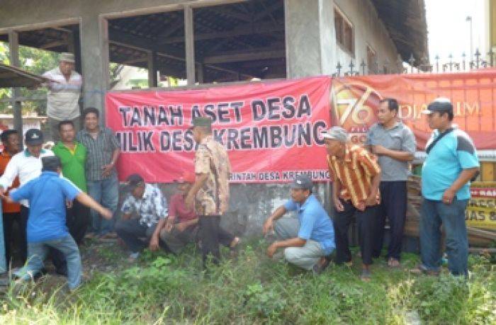 Petani Gogol dan Perangkat Desa Krembung Sidoarjo Segel Aset Sengketa  