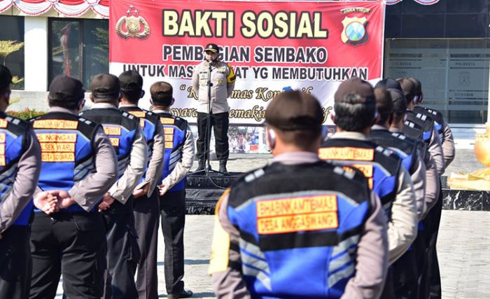 Polresta Sidoarjo Salurkan 918 Paket Sembako dari Kapolri ke Masyarakat