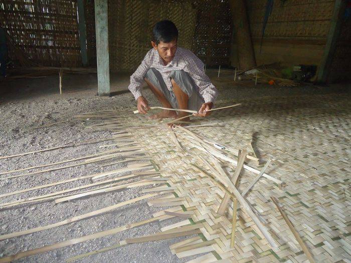 Pemkab Belum Perhatikan Perajin Sasak Bambu