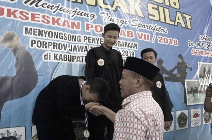 Porkab VII Lamongan: Turi Pimpin Klasemen Sementara Pencak Silat Porkab VII Lamongan: Turi Pimpin Klasemen Sementara Pencak Silat