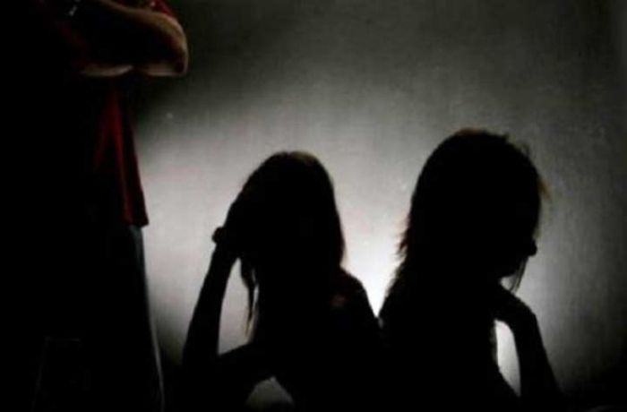 Prostitusi Online di Kota Madiun Libatkan Perempuan di Bawah Umur Prostitusi Online di Kota Madiun Libatkan Perempuan di Bawah Umur