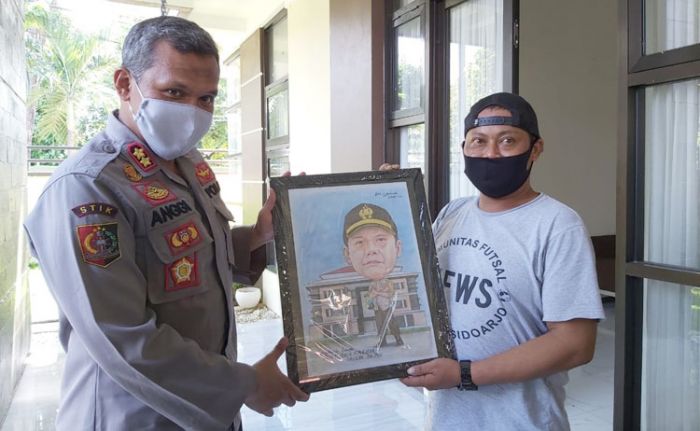 Wakapolresta Sidoarjo AKBP M Anggi Naulifar Siregar: Warga Sidoarjo Baik dan Mudah Diajak Kerja Sama Wakapolresta Sidoarjo AKBP M Anggi Naulifar Siregar: Warga Sidoarjo Baik dan Mudah Diajak Kerja Sama