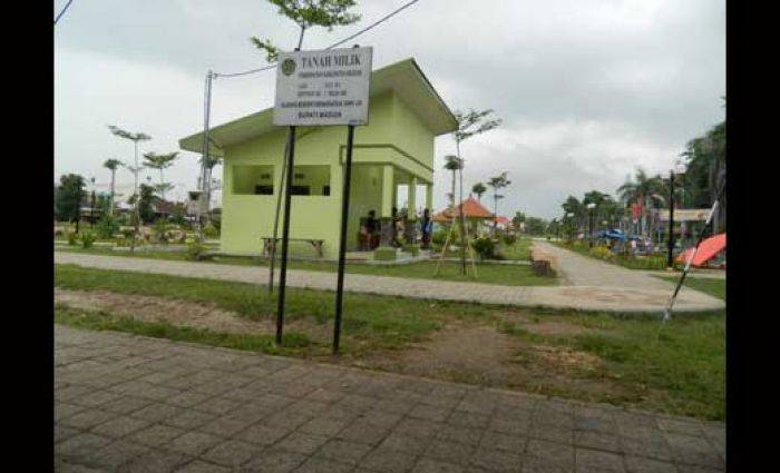 Rp 200 Juta untuk Tata PKL di RTH Mejayan Madiun Rp 200 Juta untuk Tata PKL di RTH Mejayan Madiun