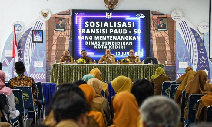 Sosialisasi ke 200 Kepala Sekolah, Kota Kediri Siap Laksanakan Transisi PAUD-SD yang Menyenangkan Sosialisasi ke 200 Kepala Sekolah, Kota Kediri Siap Laksanakan Transisi PAUD-SD yang Menyenangkan