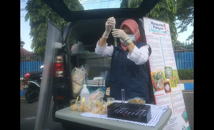 Sidak Bazar Takjil Ramadan di Bangkalan, BB POM Surabaya Temukan 3 Mamin Terindikasi Boraks Sidak Bazar Takjil Ramadan di Bangkalan, BB POM Surabaya Temukan 3 Mamin Terindikasi Boraks