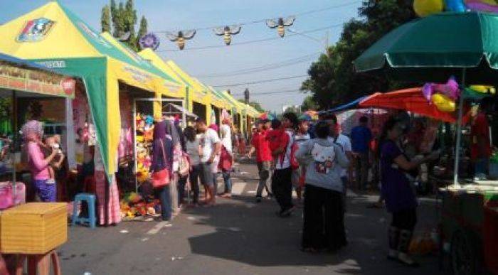 Pasar Rakyat Bentukan Dinas Perekonomian Tuban Makin Sepi Pasar Rakyat Bentukan Dinas Perekonomian Tuban Makin Sepi