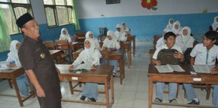 Wartawan di Lamongan Dilarang Meliput UN SMA