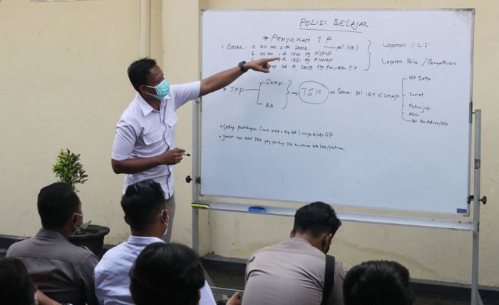 Polisi Belajar, Terobosan Kapolres Nganjuk untuk Tingkatkan Kompetensi Personel Polisi Belajar, Terobosan Kapolres Nganjuk untuk Tingkatkan Kompetensi Personel