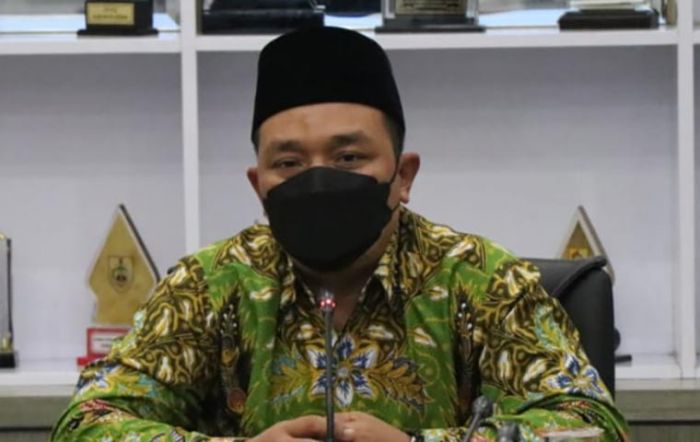 DPRD Gresik Sepakat Pembahasan Raperda Tahap I Tanpa Usulan Eksekutif DPRD Gresik Sepakat Pembahasan Raperda Tahap I Tanpa Usulan Eksekutif