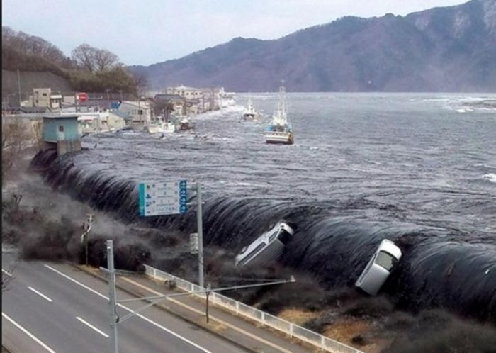 Puluhan Desa di Pacitan Masuk Kategori Bahaya Tinggi Tsunami Puluhan Desa di Pacitan Masuk Kategori Bahaya Tinggi Tsunami