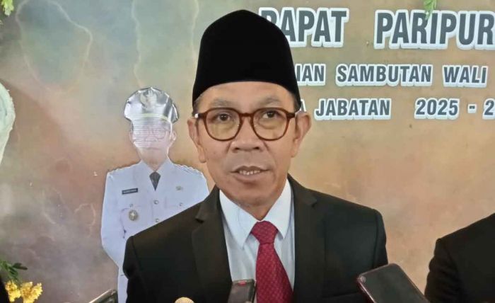 Wali Kota Batu Naikkan Insentif untuk Ketua RT dan RW hingga 66 Persen Wali Kota Batu Naikkan Insentif untuk Ketua RT dan RW hingga 66 Persen