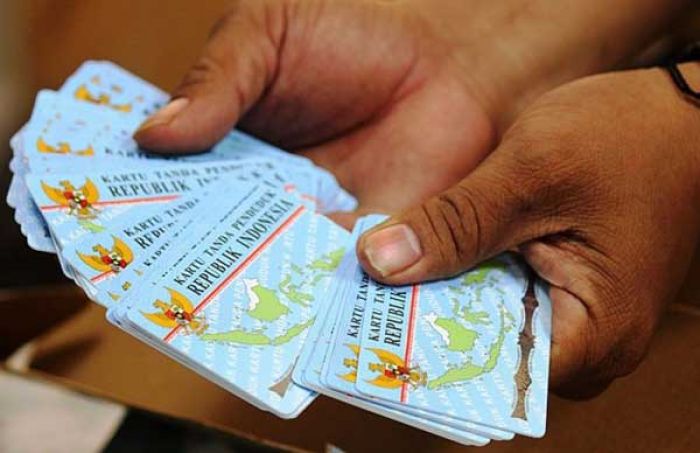 Jatah Blangko e-KTP Kabupaten Blitar Terbatas, Tak Sesuai Dengan Kebutuhan Cetak Jatah Blangko e-KTP Kabupaten Blitar Terbatas, Tak Sesuai Dengan Kebutuhan Cetak