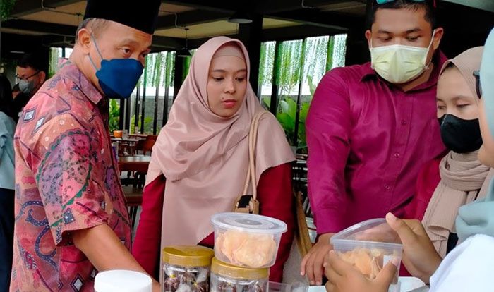 Anggota Dewan Dukung Pesta UMKM Milenial Kediri Anggota Dewan Dukung Pesta UMKM Milenial Kediri