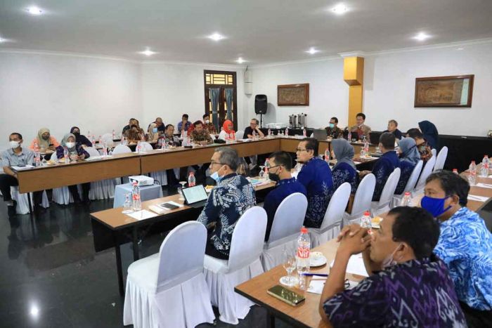 Pemkot Kediri Godok Raperda soal Pajak dan Retribusi Daerah Pemkot Kediri Godok Raperda soal Pajak dan Retribusi Daerah