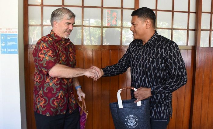 Konsulat Jendral AS Kunjungi Kediri, Wali Kota Kediri: Bakal Kolaborasikan Banyak Program Konsulat Jendral AS Kunjungi Kediri, Wali Kota Kediri: Bakal Kolaborasikan Banyak Program