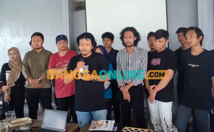 Koalisi Mahasiswa dan Masyarakat Sipil Kediri Raya Serukan Darurat Demokrasi