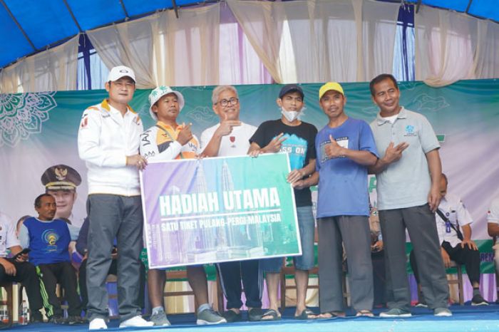 Bupati Yuhronur Hadiri Halalbihalal Warga Perantauan Negeri Jiran Bupati Yuhronur Hadiri Halalbihalal Warga Perantauan Negeri Jiran