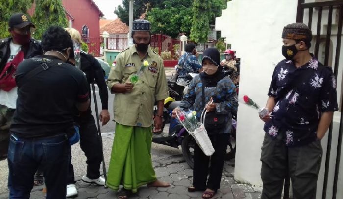 ​Belasan Penyandang Cacat Luruk Kantor DPRD Kota Probolinggo