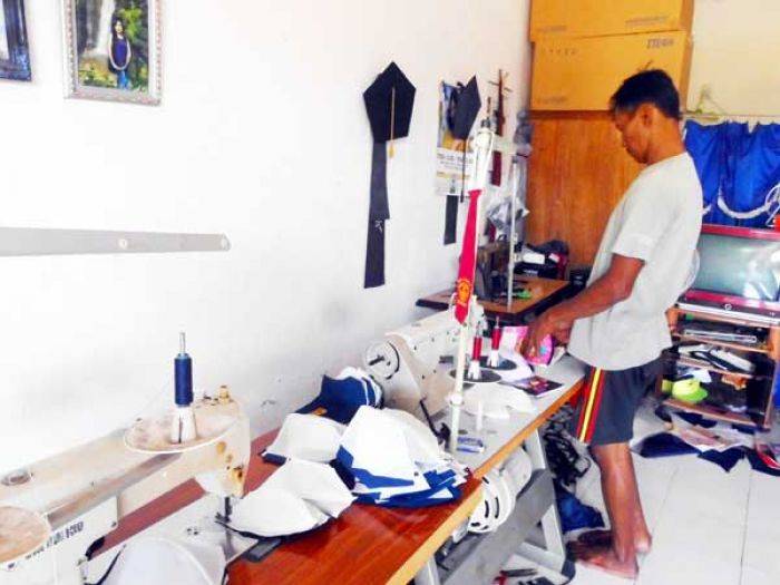 Tanpa Merk, Industri Topi Punggul Eksis Tanpa Merk, Industri Topi Punggul Eksis