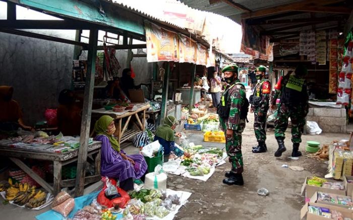 TNI di Madiun Gencar Sosialisasikan Wajib Pakai Masker