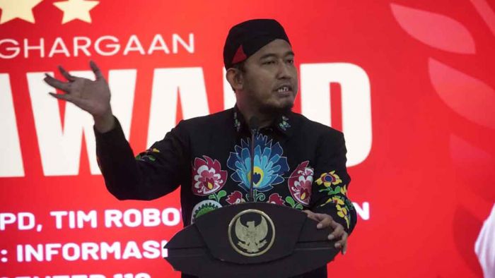 ASN di Sumenep Wajib Kenakan Busana Khusus Selama 3 Hari saat Peringati Hari Santri Nasional 2025 ASN di Sumenep Wajib Kenakan Busana Khusus Selama 3 Hari saat Peringati Hari Santri Nasional 2025
