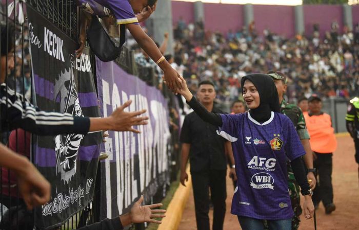 Wali Kota Kediri Nonton Langsung Laga Persik Vs Asia Warriors FC, Macan Putih Menang 2-0