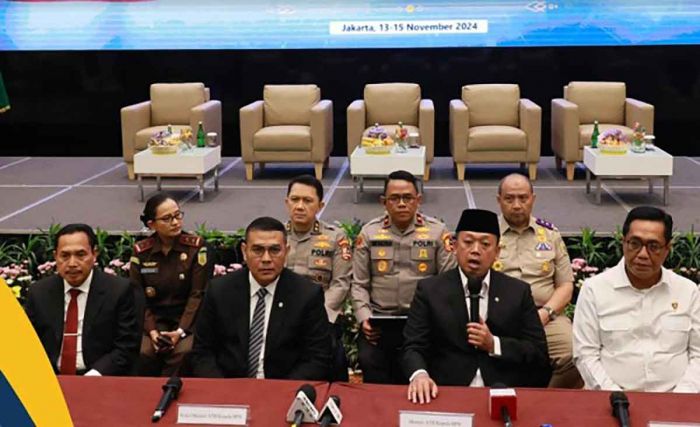 Tersangka Tindak Pidana Pertanahan di Bandung untuk Pertama Kalinya Dikenakan Pasal Pemiskinan Tersangka Tindak Pidana Pertanahan di Bandung untuk Pertama Kalinya Dikenakan Pasal Pemiskinan