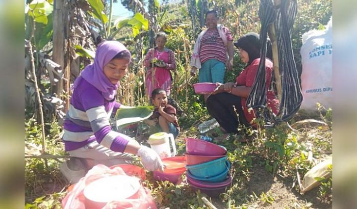 Berkat TMMD, Warga Dompyong Semakin Mudah Angkut Hasil Pertanian Berkat TMMD, Warga Dompyong Semakin Mudah Angkut Hasil Pertanian