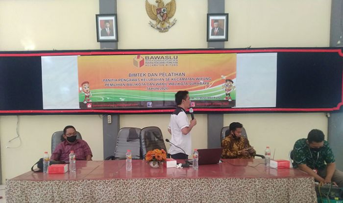 Gelar Bimtek dan Pelatihan, Panwaskel Wiyung Tekankan Pemahaman Teknis Pungra dan Tungra Gelar Bimtek dan Pelatihan, Panwaskel Wiyung Tekankan Pemahaman Teknis Pungra dan Tungra