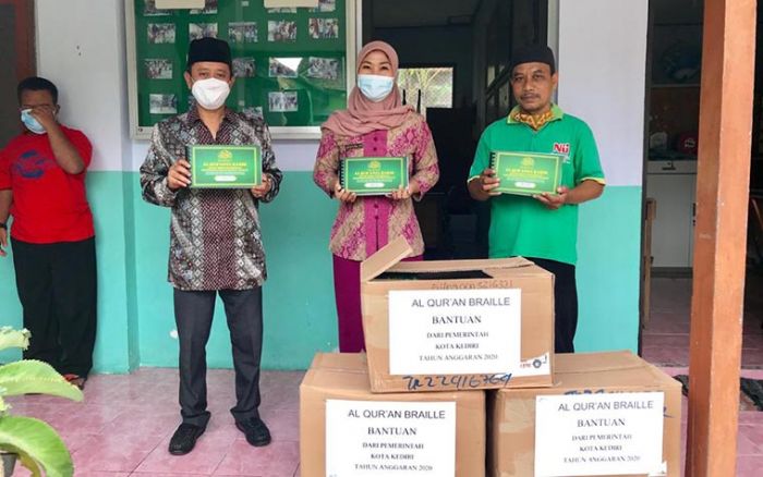 Pemkot Kediri Salurkan Al-Qur Pemkot Kediri Salurkan Al-Qur
