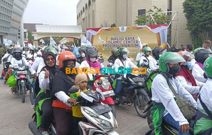 Sambut Bulan Suci, Baznas Jatim Gandeng Ratusan Bunda Ojol Pawai Tarhib Ramadhan 1444 H