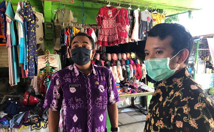 Pastikan Protokol Kesehatan Berjalan, Anggota DPRD Jatim Sidak Pasar Tradisional Pastikan Protokol Kesehatan Berjalan, Anggota DPRD Jatim Sidak Pasar Tradisional