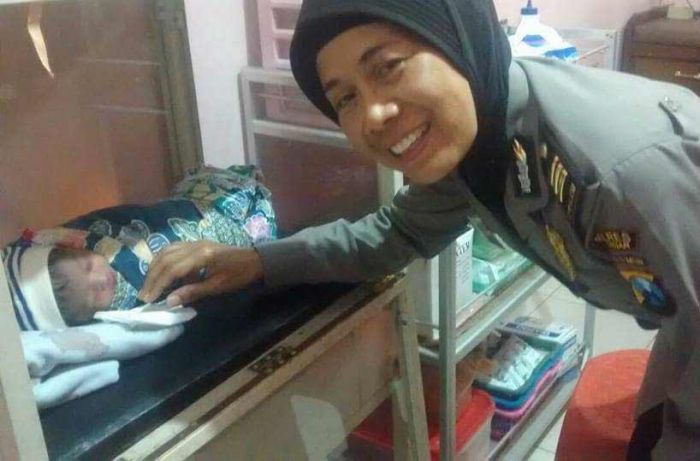 Polisi Selidiki Pembuang Bayi dalam Tas di Kejapanan Polisi Selidiki Pembuang Bayi dalam Tas di Kejapanan