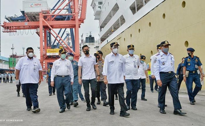 Terapkan Protokol Kesehatan Dengan Baik, Menhub Apresiasi Petugas Pelabuhan Tanjung Priok