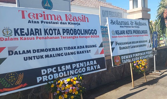 Tahan Kepala Disdikbud, Kejari Kota Probolinggo Banjir Dukungan Tahan Kepala Disdikbud, Kejari Kota Probolinggo Banjir Dukungan
