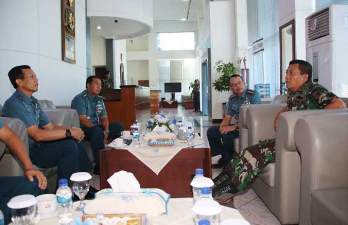 Pangarmatim Terima Kunjungan Kadiskual di Koarmatim Pangarmatim Terima Kunjungan Kadiskual di Koarmatim
